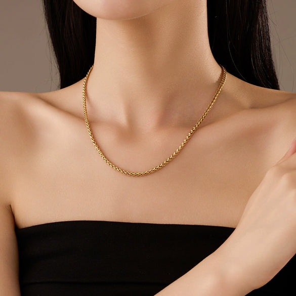 Fashionable Braided Keel Flower Basket Chain Stainless Steel Goldplated Necklace For Women