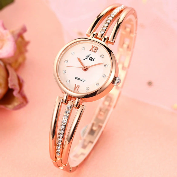 Fashionable Diamondencrusted Alloy Bracelet Watch For Women With Round Dial And Stainless Steel Strap And Clasp