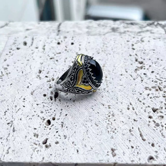 Fashionable Electroplated Metal Ring With Red Geometric Design And Round Shape For Women And Unisex Jewelry