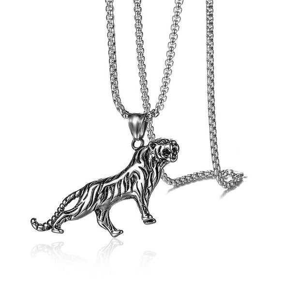 Fashionable Retro Men's Titanium Steel Thor Hammer Pendant Necklace With Baking Paint And Cartoon Characters Pattern