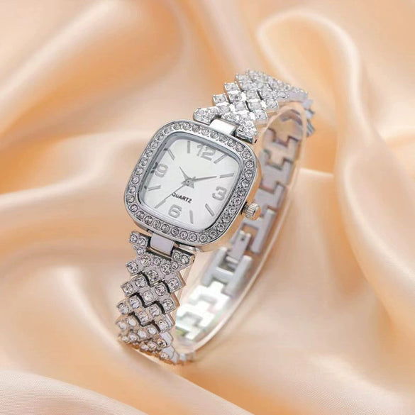 Fashionable Square Metal Women's Watch With Copper Clasp And Printed Logo