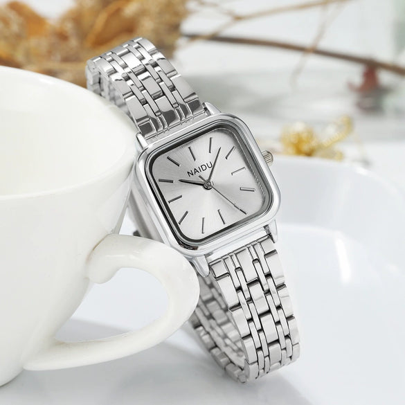 Fashionable Square Steel Band Women's Quartz Watch With Simple Cute Design And Alloy Case And Strap