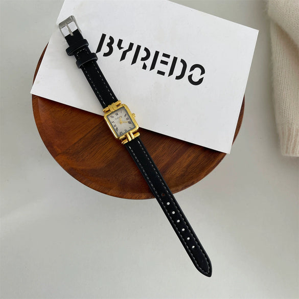 Fashionable Square Women's Retro Roman Numeral Watch With Metal Case And Imitation Leather Strap
