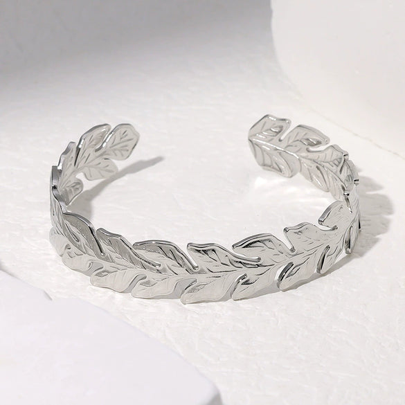 Fashionable Titanium Steel Open Adjustable Fresh Leaf Bracelet With Electroplating Treatment