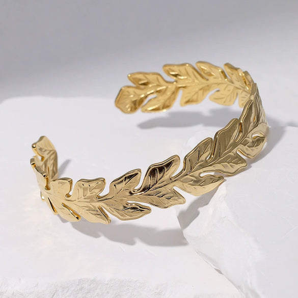 Fashionable Titanium Steel Open Adjustable Fresh Leaf Bracelet With Electroplating Treatment