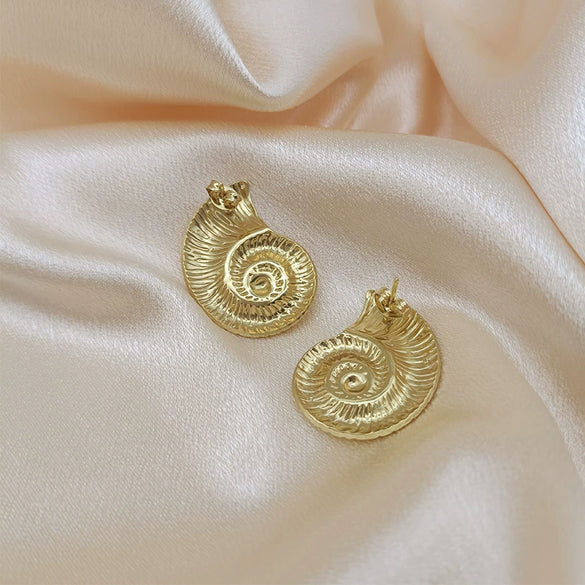 Fashionable Titanium Steel Women's Earrings With Animal And Zodiac Patterns Light Luxury And Elegant Style Electroplating Process