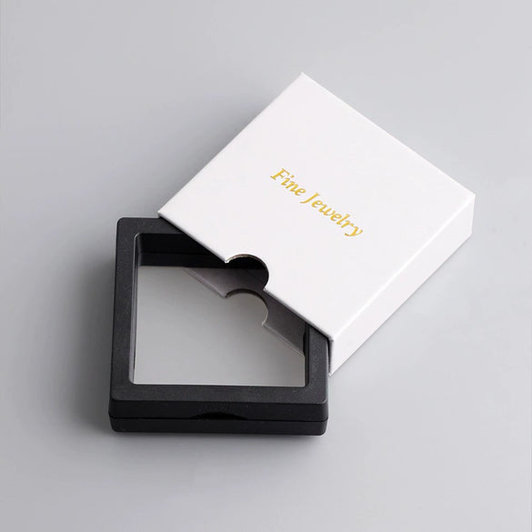 Fashionable White Square Laminated Paper Skin Jewelry Box With Solid Color Finish