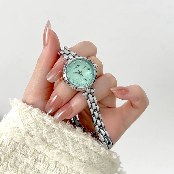 Fashionable Women's Alloy Bracelet Watch With Round Dial And Mineral Reinforced Glass Mirror
