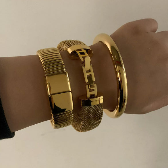 Fashionable Women's Stainless Steel Electroplated Geometric Design Bracelet