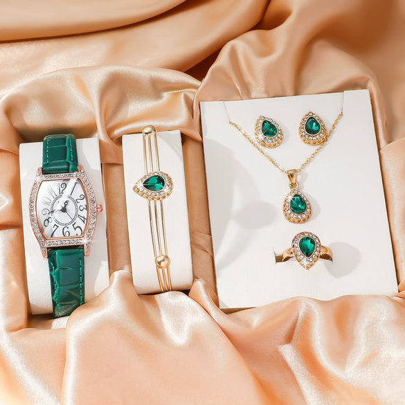 Female Casual Jewelry Set With Round Dial Stainless Steel Belt Watch