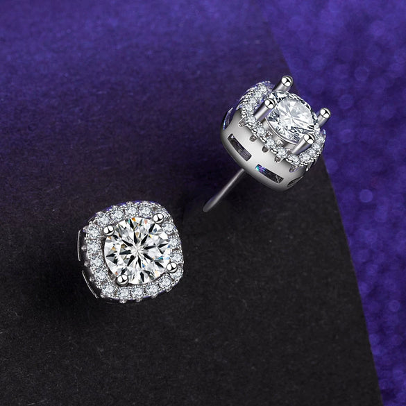 Female Earrings White Copper Electroplating Fourleaf Clover Heart Shape High Imitation Moissanite