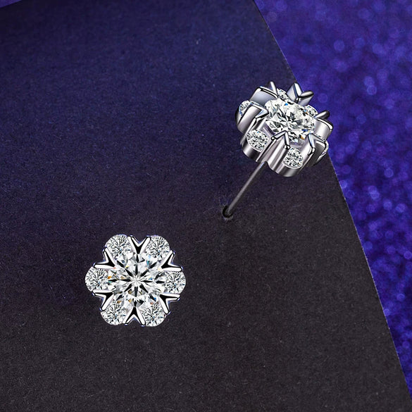 Female Earrings White Copper Electroplating Fourleaf Clover Heart Shape High Imitation Moissanite