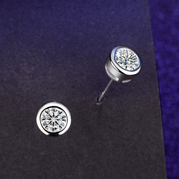 Female Earrings White Copper Electroplating Fourleaf Clover Heart Shape High Imitation Moissanite
