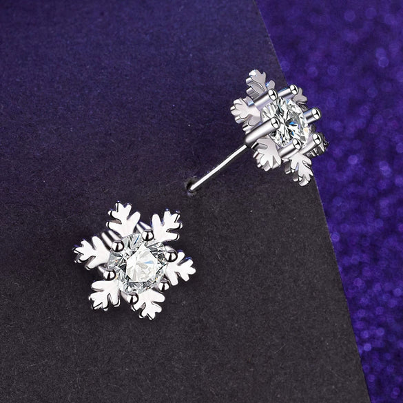 Female Earrings White Copper Electroplating Fourleaf Clover Heart Shape High Imitation Moissanite