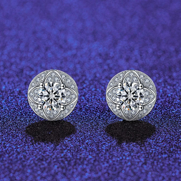 Female Earrings White Copper Electroplating Fourleaf Clover Heart Shape High Imitation Moissanite