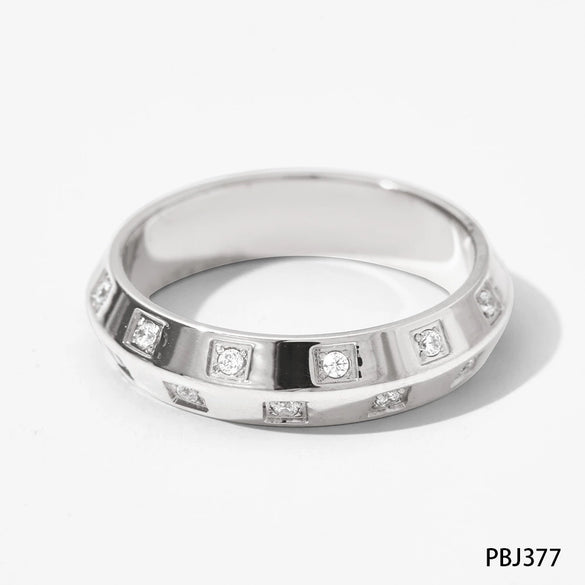 Female Hip Hop Fashion Diamond Ring In Geometric Design Stainless Steel With Electroplating Treatment