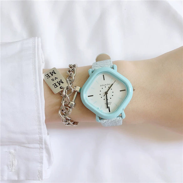 Female Leisure Alloy Case Ordinary Glass Mirror Quartz Watch
