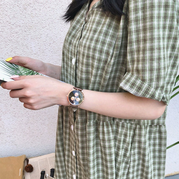 Female Leisure Style Watch Alloy Case Imitation Leather Strap Ordinary Glass Mirror Round Dial