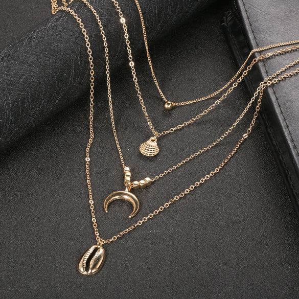 Female Personality Exaggerated Multilayer Crescent Scallop Shell Necklace Clavicle Chain With Geometry Style And Electroplated Alloy Material For Wholesale