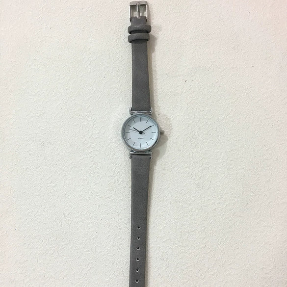 Female Retro Casual Quartz Watch With Alloy Case Genuine Leather Strap And Round Dial