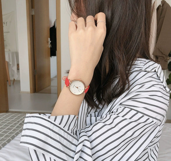 Female Retro Leisure Style Round Dial Alloy Case Imitation Leather Strap Cherry Blossom Printed Watch