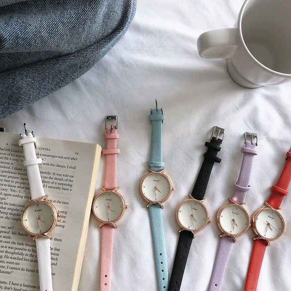 Female Retro Leisure Style Round Dial Alloy Case Imitation Leather Strap Cherry Blossom Printed Watch
