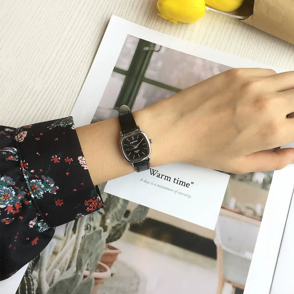 Female Student Casual Quartz Watch Alloy Case Stainless Steel Clasp Imitation Leather Strap Square Dial Antique Style