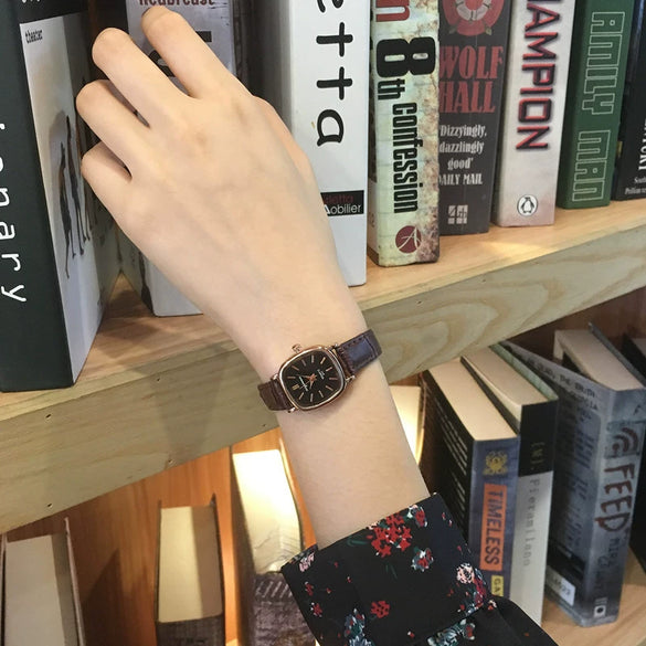 Female Student Casual Quartz Watch Alloy Case Stainless Steel Clasp Imitation Leather Strap Square Dial Antique Style