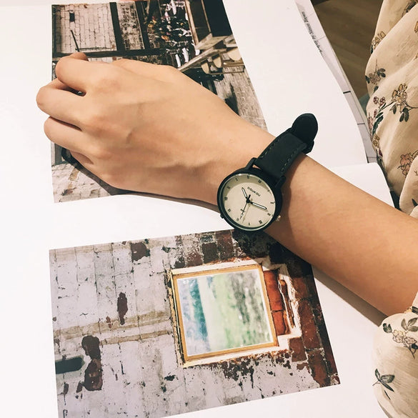 Female Student Mori Style Alloy Case Imitation Leather Strap Round Dial Quartz Watch