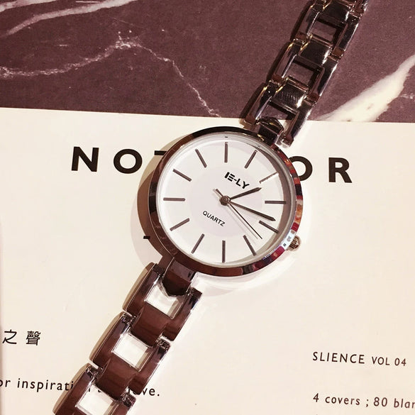 Female Student Retro Round Alloy Case Stainless Steel Band Quartz Watch
