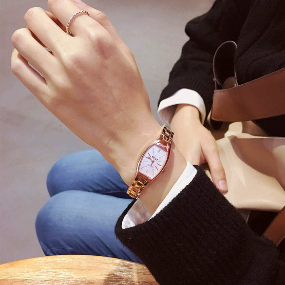 Female Student Retro Round Alloy Case Stainless Steel Band Quartz Watch