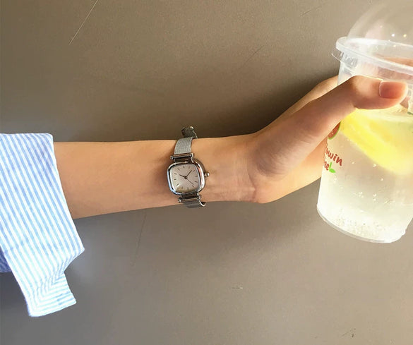 Female Student Square Silver Metal Alloy And Stainless Steel Bracelet Quartz Watch With Retro Artistic And Leisure Style