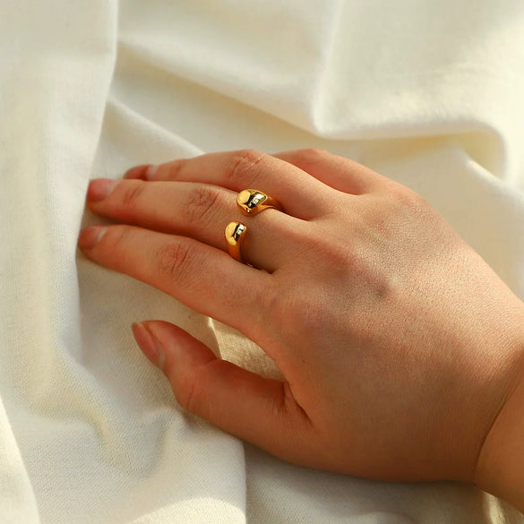 Fine Polished Gold Plated Stainless Steel Chunky Women Adjustable Opening Ring With Geometric Design