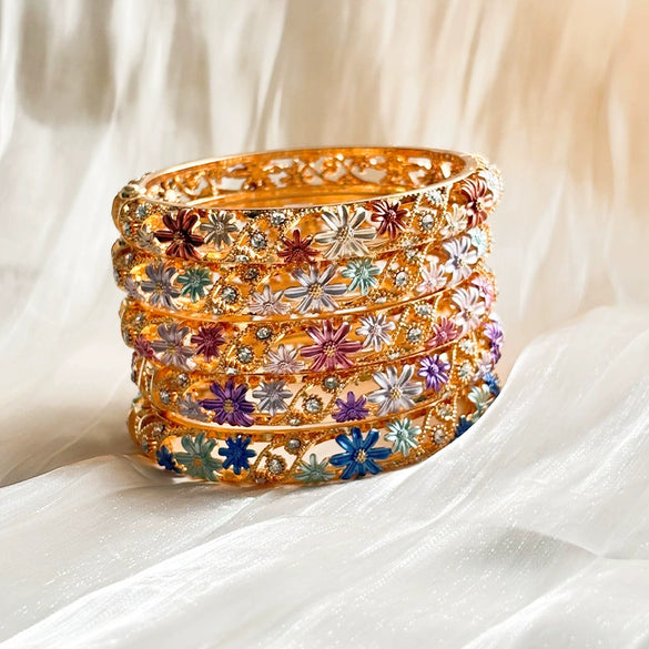 Floral Enamel Patchwork Bracelet With Small Flower Details Retro Plated Fashion Jewelry Accessory