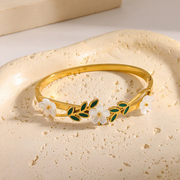 Flower And Leaf Design Vacuum Gold Plated Stainless Steel Bracelet For Women Simple Stylish Jewelry