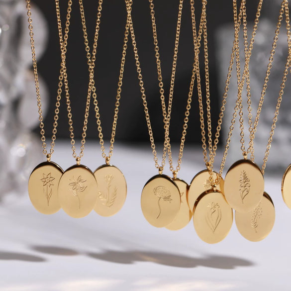 Flower Pattern Titanium Steel And Stainless Steel Gold Inlaid Necklace Ochain