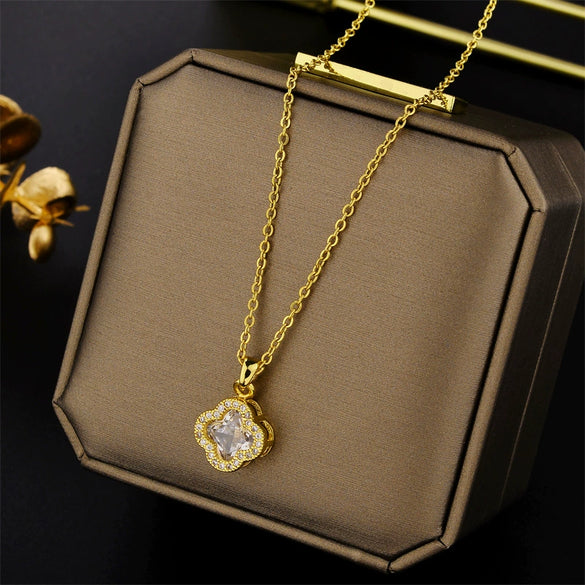 Flower Shaped Jade Pendant Titanium Steel Necklace With Electroplating Treatment Joker Themed