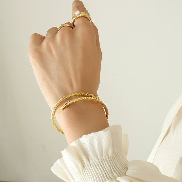 French Inspired Textured All Match Titanium Steel Round Open Bracelet Electroplated Simple Geometric Jewelry For Women
