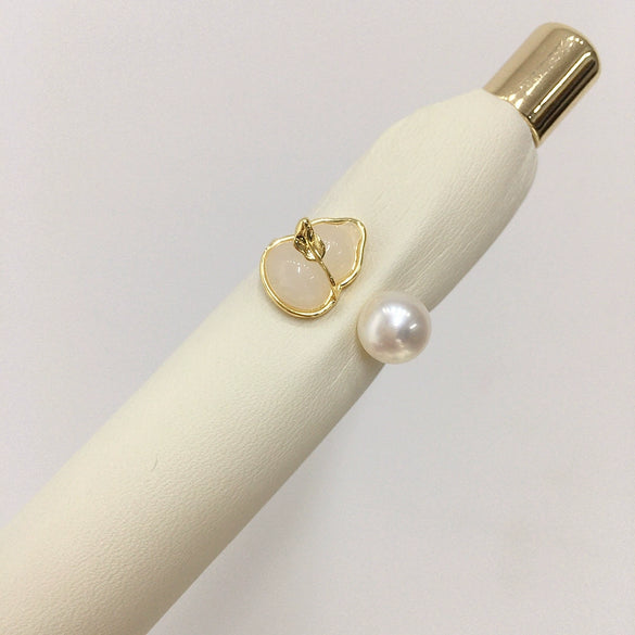 Freshwater Pearl And Chalcedony Gourdshaped Fashion Ring For Women