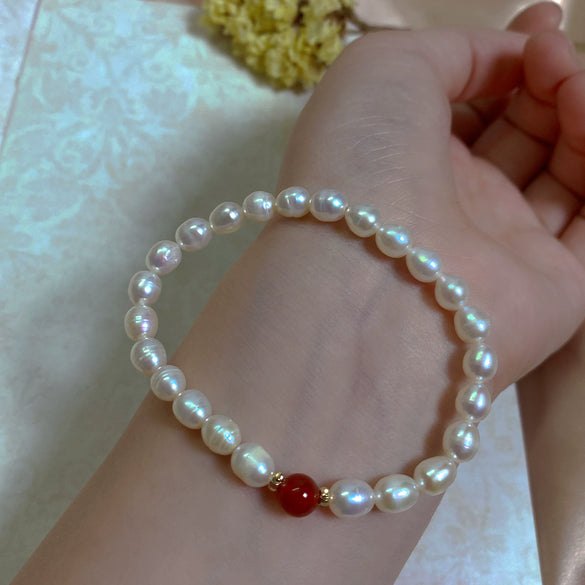Freshwater Pearl Bracelet With Elastic Cord Irregular Shape Minimalist Design