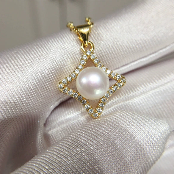 Freshwater Pearl Necklace With Four Leaf Clover And Square Pendant Copper Accessories