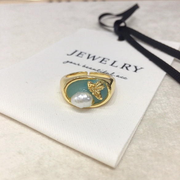 Freshwater Pearl Ring Copper Material Retro Style With Bee Design And Round Shape