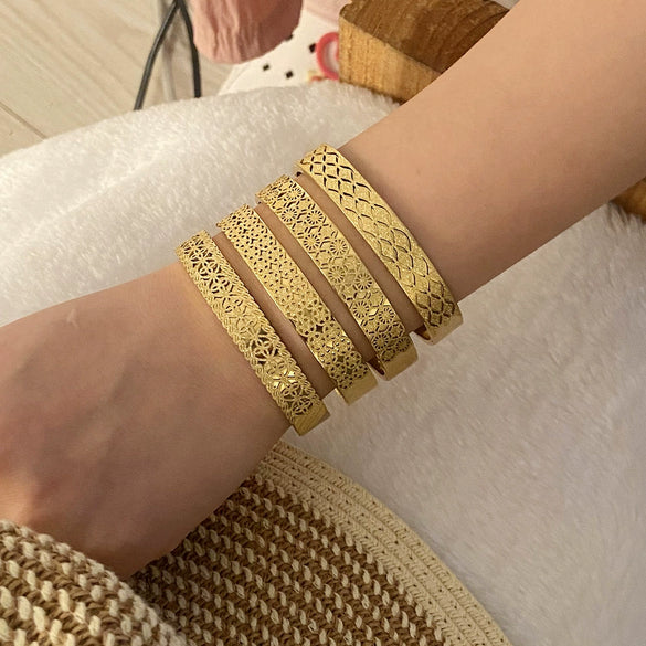 Frosted Stainless Steel Women's Personality Joker Bracelet With Electroplating