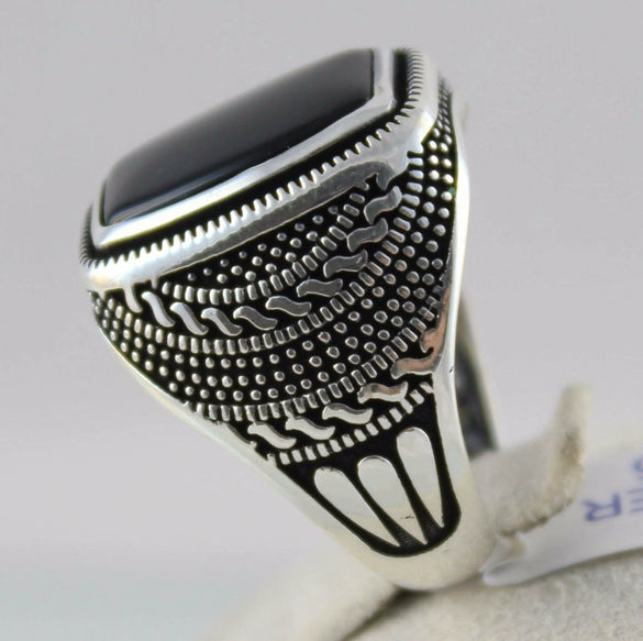 Geometric Black Zircon Alloy Ring Minimalist Retro Unisex Fashion Jewelry Accessory