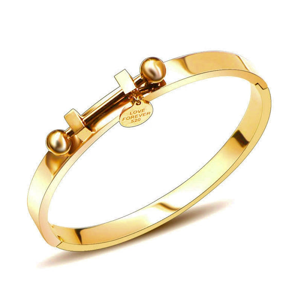 Geometric Round Lettering Love Design Bracelet In Titanium Steel With Electroplated Gold Finish Jewelry