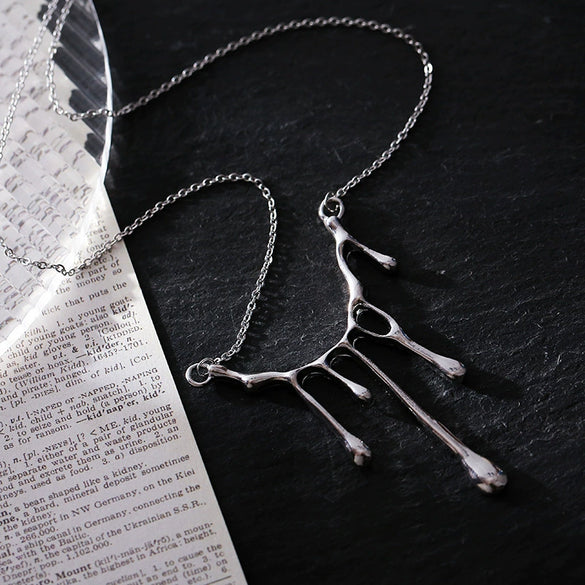 Geometric Water Drop Pendant Alloy Necklace Electroplated Handmade Elegant Light Luxury Clavicle Chain For Women