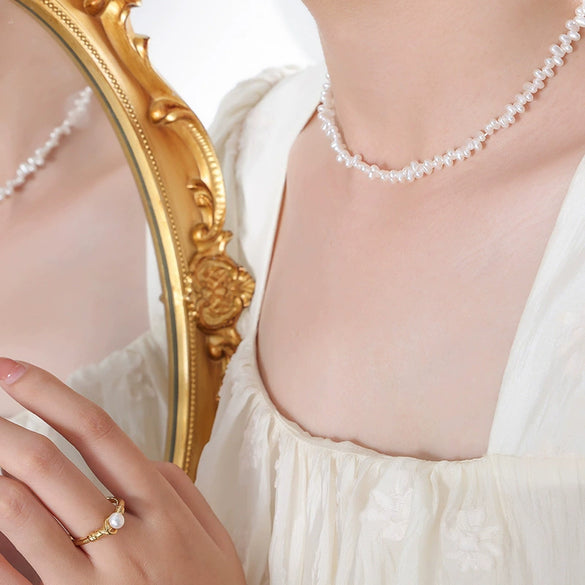 Girls Imitation Pearl Geometric Retro Elegant Simple Necklace Clavicle Chain Jewelry In Titanium Steel With Electroplating