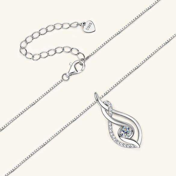 Girls Moissanite Sterling Silver Necklace With Heart And Geometric Patterns Electroplated Highend Design