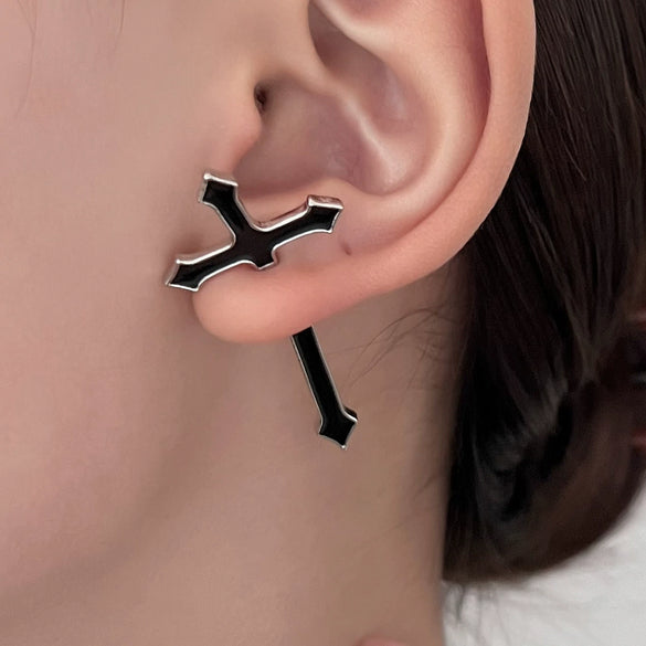 Gothic Sword Women's Alloy Ear Studs With Geometric Pattern And Electroplating Treatment