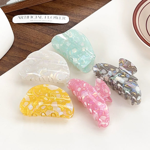 Hair Accessories Acrylic Color Block Printed Heart Shape Sweet Style Grab Clip For Women